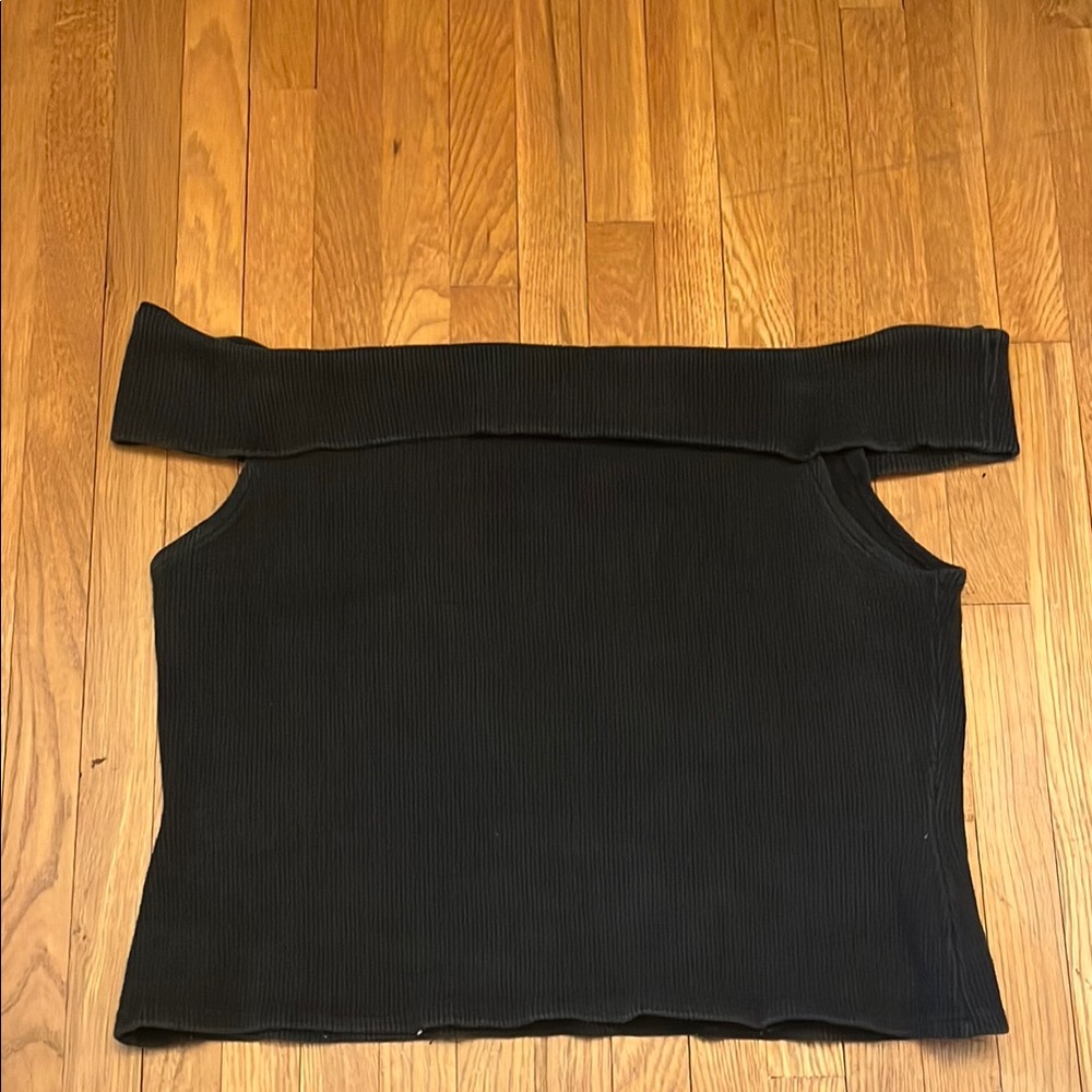 Black Off-Shoulder Vintage Crop Top